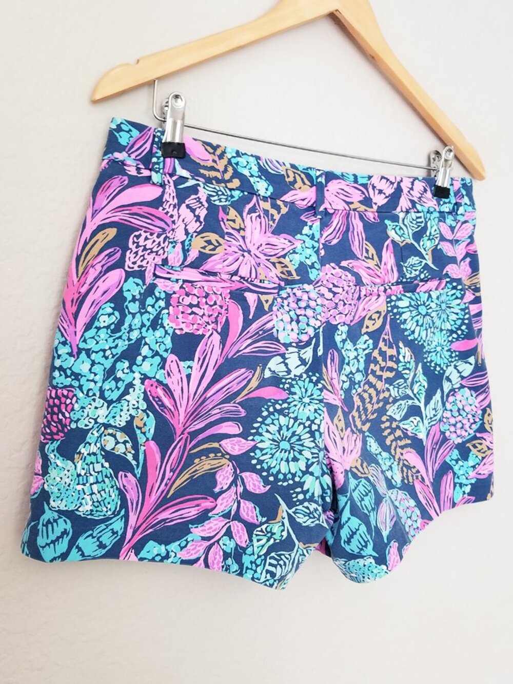 Lilly Pulitzer Gretchen High Rise Shorts 5" Inseam Aegean Navy Calypso Coast 10 - Picture 13 of 14